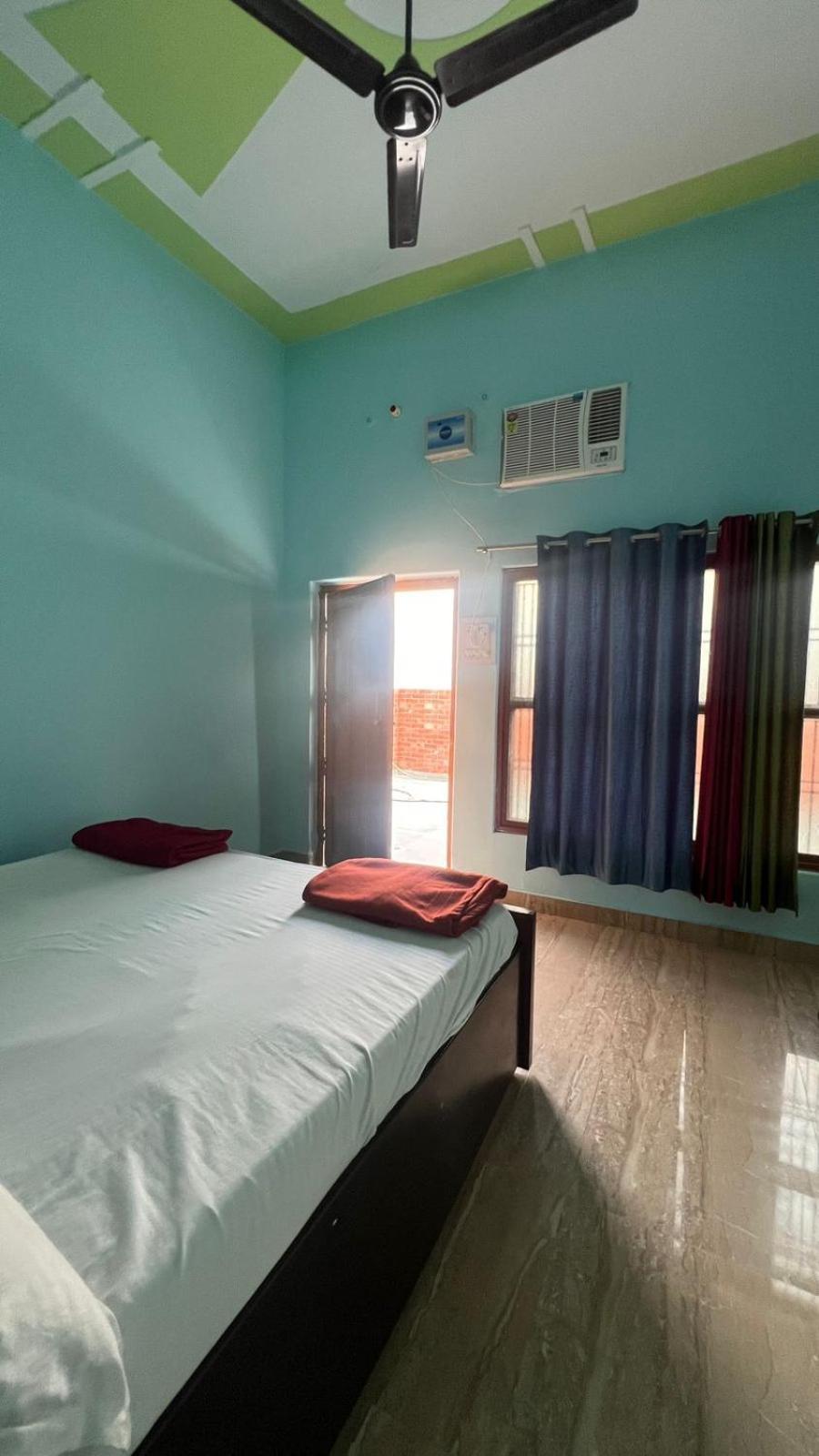 Hotel Vijay Palace Ayodhya Extérieur photo